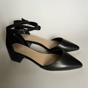 aldo heels never worn!